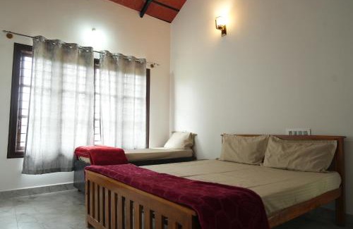 Mudigere House | coffee Brew home stay- near to falls, ettina bhuja treaking, devaramane, bettadhabiraveshvara temple