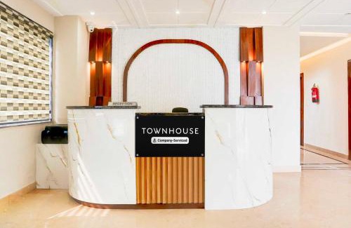 Sikandra Hotel | Collection O Taj Nagri Phase 2