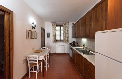 Siena Apartment | Colombina, Lovely Country Apartment At 6km From Siena