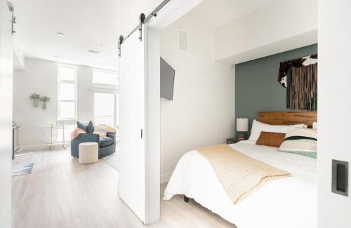 Highland House | Colorful Western Vibe - Pet-Friendly - Zuni Lofts