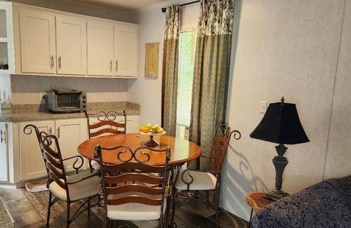 Gilford House | Come & enjoy beautiful Lake Winni! Concerts are within 5 min. Economy pricing