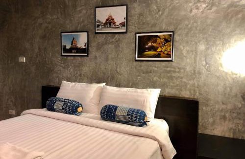 Pa Maet Hotel | Come Moon Loft Hotel