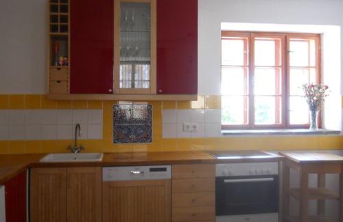 Horn House | Come with friends and enjoy the peace and quiet that our house radiates.