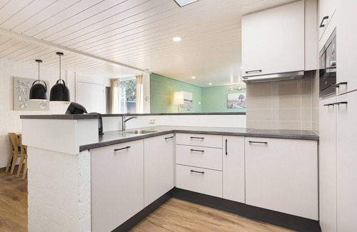 Municipality of Beesel House | Comfort 6-person bungalow in the holiday park Landal De Lommerbergen