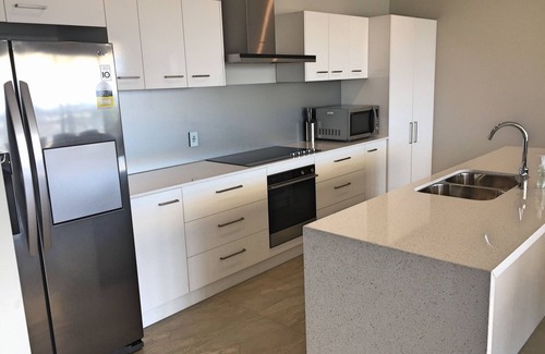 Cleveland Hotel | Comfort Hotel Pacific Cleveland