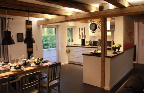 Eslohe House | Comfort in complete privacy 4 DZ 4 bathrooms, fireplace and sauna with outdoor area