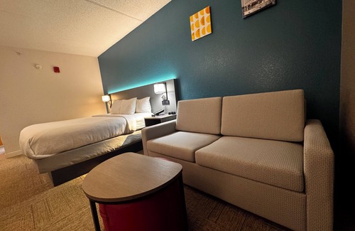 Darien Hotel | Comfort Inn Darien - North Brunswick