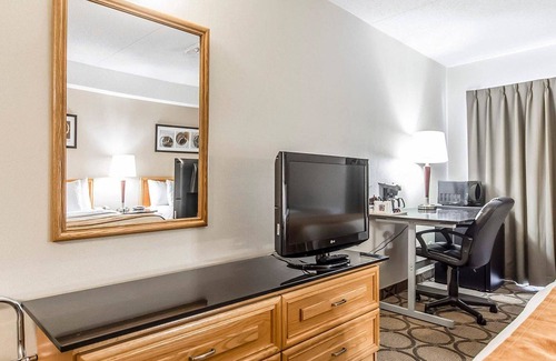 Riviere-du-Loup Regional County Municipality Hotel | Comfort Inn Riviere-du-Loup