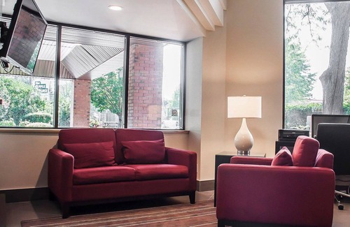 Simcoe Hotel | Comfort Inn Simcoe