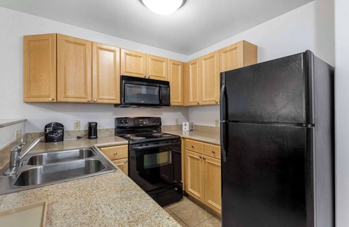 Glenwood Springs Hotel | Comfort Inn & Suites Glenwood Springs On The River