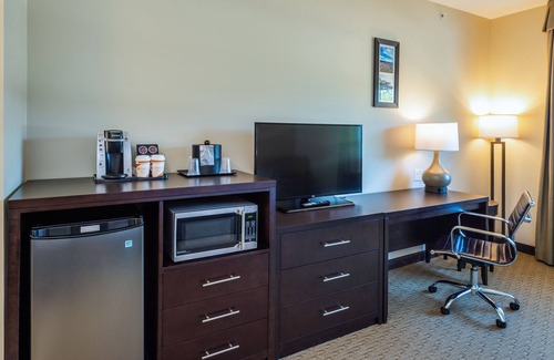 Terrace Hotel | Comfort Inn & Suites