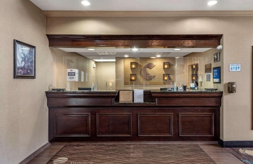 Warsaw Hotel | Comfort Inn & Suites Warsaw near US-30