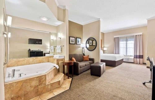 Callaway Hotel | Comfort Suites