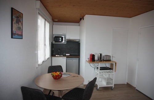 Pont Rousseau Apartment | Comfortable 2-room apartment near Nantes