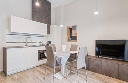 San Jacopino Apartment | Comfortable 40 sqm apartment that can accommodate up to 4 people. Located on the ground floor (steps to access) of a building in Maragliano/Redi district, a lively neighborhood well connected to the historic center by public transportation, the apartme