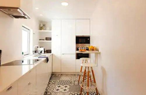 Sao Bento Apartment | Comfortable and Bright - Lisbon