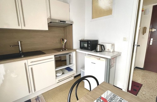 Prado - Republique Apartment | Comfortable and spacious studio in Cannes