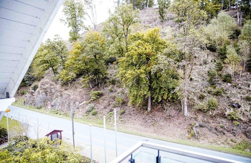 Zueschen Apartment | Comfortable and versatile room -perfect for relaxation, work and exchange