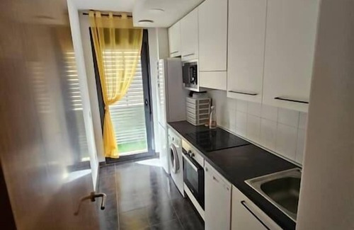 Tres Cantos Apartment | Comfortable apartment in Tres Cantos by beBalmy