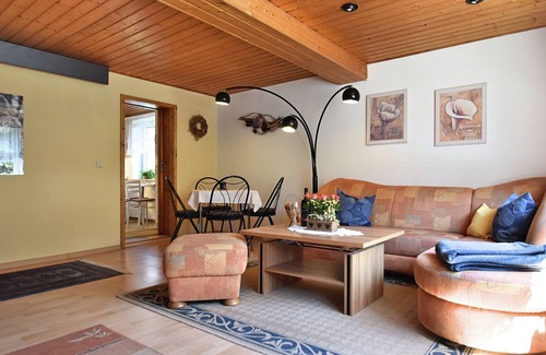 Deesbach Apartment | Comfortable flat with garden and terrace in the middle of the Thuringian Forest