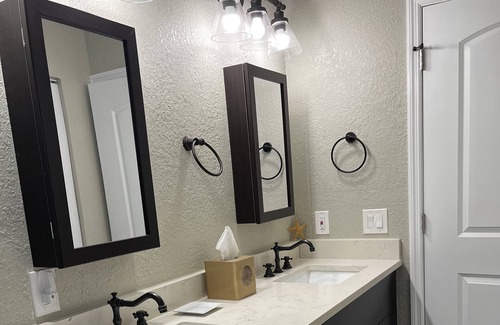 Fairway Estate House | Comfortable Home in Fairway Estates