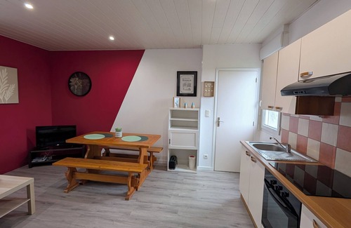 Gouville-sur-Mer House | Comfortable individual lodgings in a natural setting.