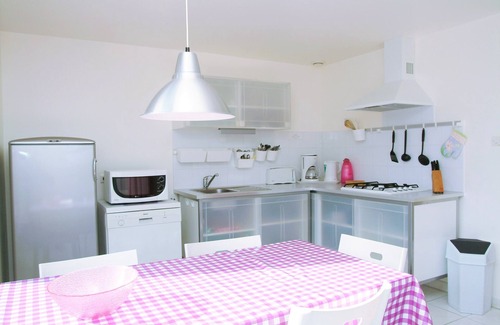 Lodeve House | Comfortable, quiet cottage, magnificent view, a few min. from Salagou Lake
