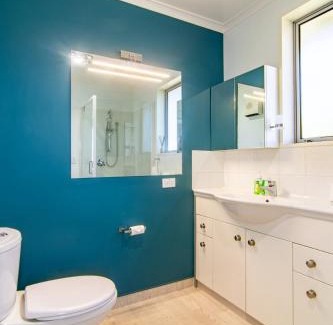 Kaikoura House | Comfortable Spacious Home, Close to Beach