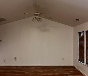 Steele Creek House | Comfortable with privacy