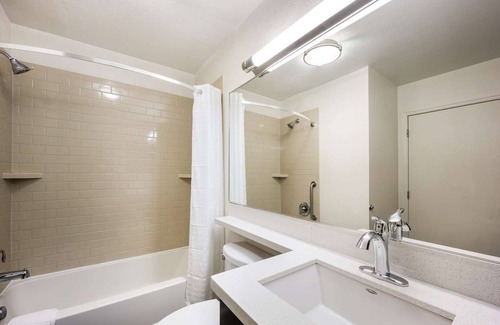Baymeadows House | ComfortZone Suites: Fully-Equipped Stays for Your Every Need