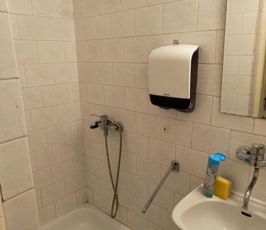 Zizkov Apartment | Comfy 2rooms Flat 4 persons & Parking