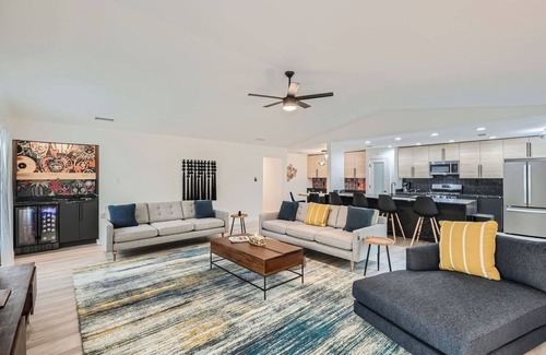 Milwood House | Comfy Modern Boho Retreat in Austin close to Domain & Tech offices