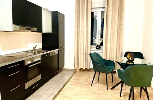 Gries Apartment | Comfy & Warm City Apartment