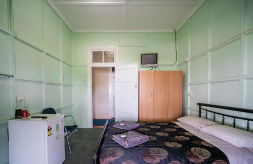 Clermont Hotel | Commercial Hotel