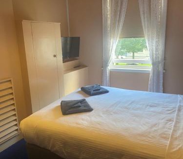 Camperdown Hotel | Commercial Hotel Camperdown