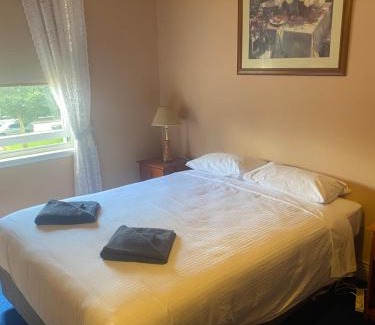 Camperdown Hotel | Commercial Hotel Camperdown