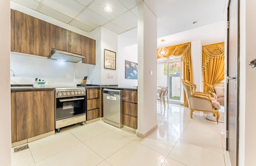 Dubai Ski Chalet | Community and Pool View 3BR Townhouse, Minutes from Desert Camp,DAMAC Hills 2