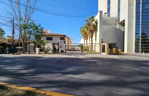 Villa Nueva Apartment | Complejo Cerrado Zona Shopping