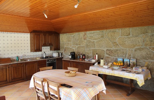 Barcelos Cottage | Complete Dove House