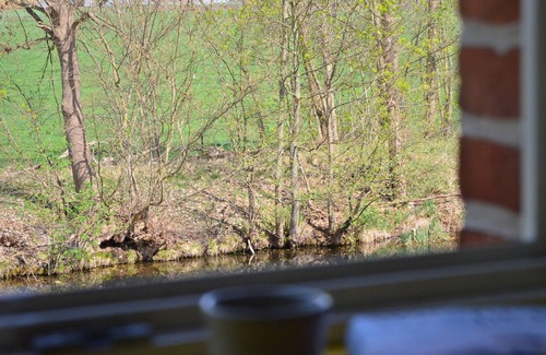 Oberhavel House | Complete guesthouse on the Finow Canal (former school from 1875) for 12 people