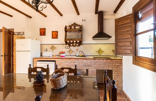 Melegis Cottage | Complex of 3 apartments with swimming pool