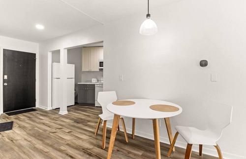 Orange Prairie Apartment | Concord B7 · Slice of the Good Life: Concord B7