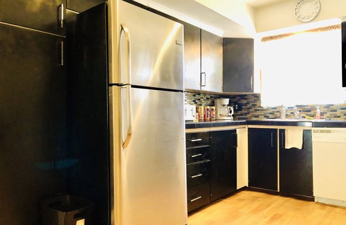 Beverly Green Condo | Condo,Sale,Strip,3BR,Pool,LasVegas,LVCCwalk,bestSpot,CES26,sale,SemaShow,