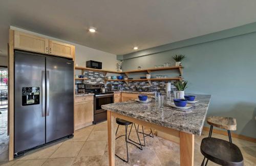 Kuau Apartment | Condo with Lanai at Beginning of Road to Hana!