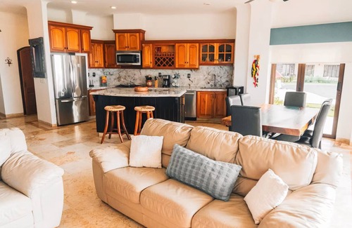 Villanueva Apartment | Condominium