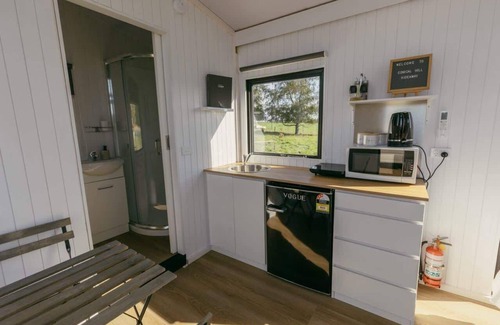 Conical Hill House | Conical Hill Hideaway by Tiny Away