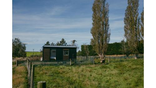 Conical Hill House | Conical Hill Hideaway by Tiny Away