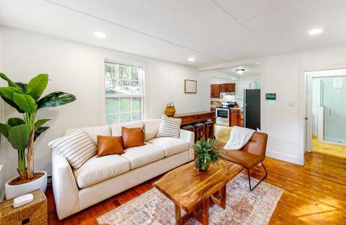 Canadensis House | Conifers & Cocktails