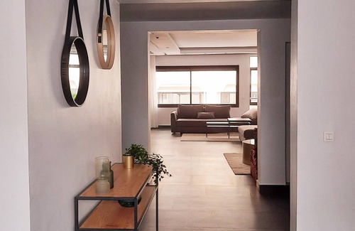 Racine Apartment | Contemporary apartment