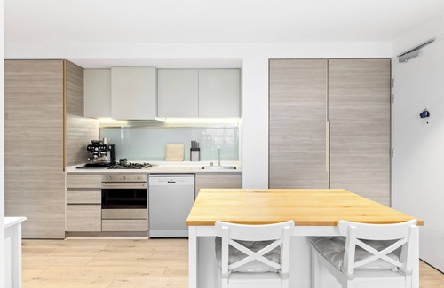 Footscray Apartment | Contemporary Comfort